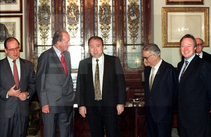 Salvador Barbera recibe premio